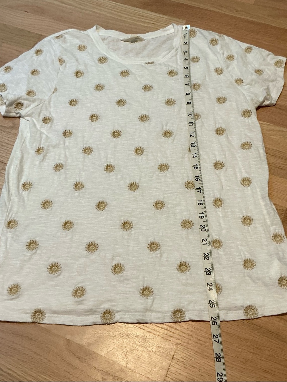 Lucky Brand | White and Gold Embroidered Short Sleeve Shirt size Large - Picture 8 of 10